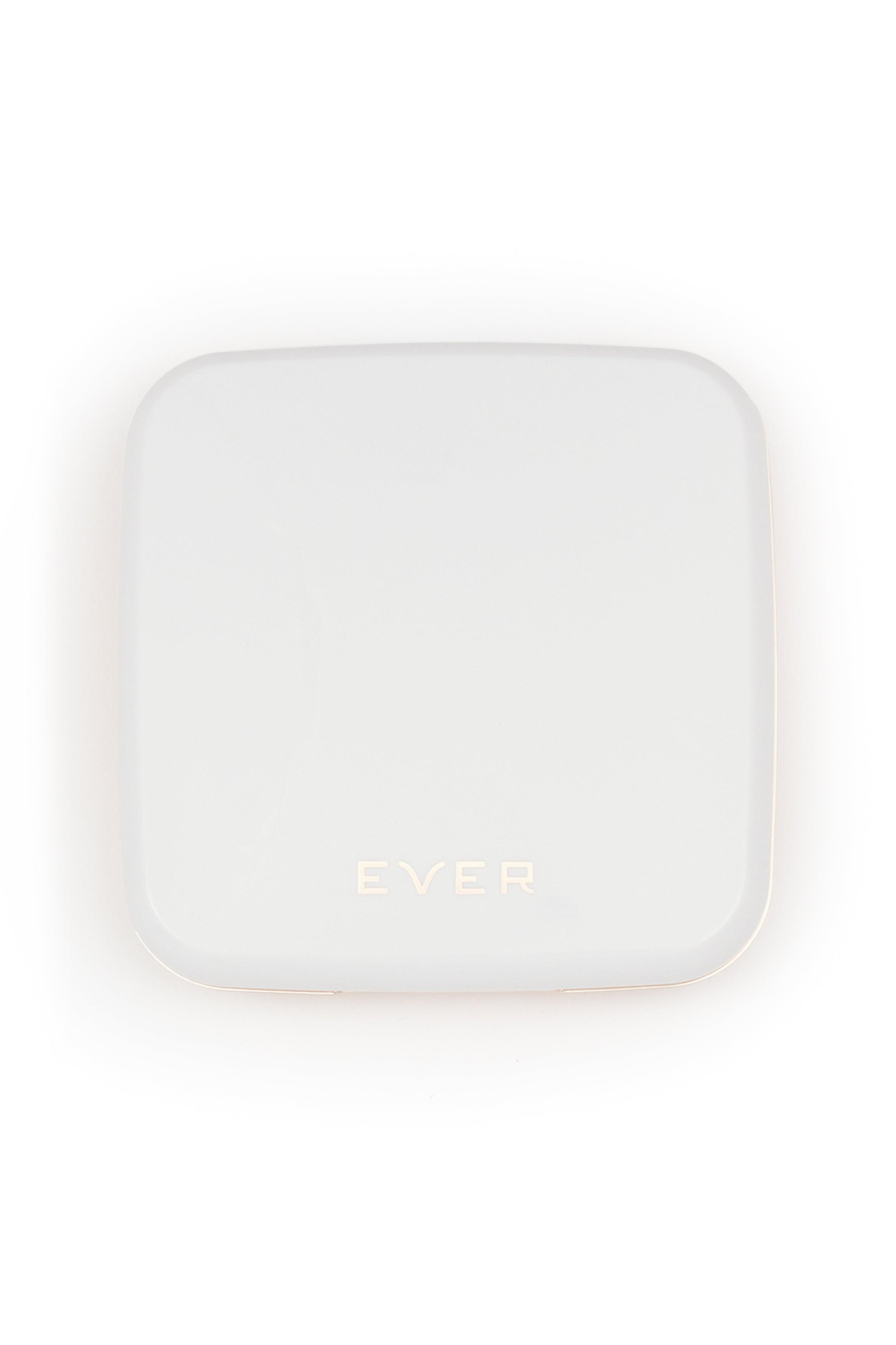 BLUR Perfecting Face Powder - EVER