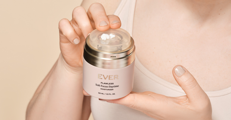 FLAWLESS Vitamin C & Niacinamide Daytime Moisturizer - EVER Skincare